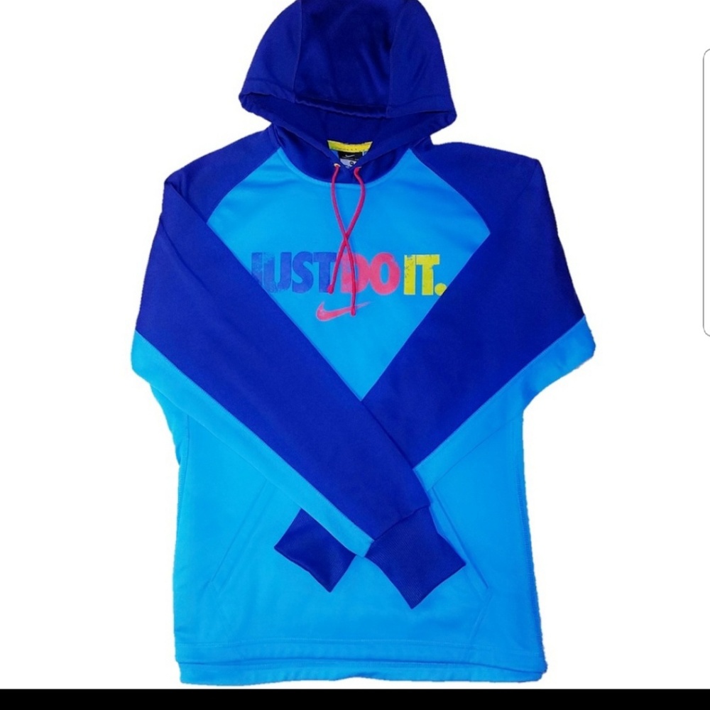 Womens Nike Therma Fit hoodie size medium